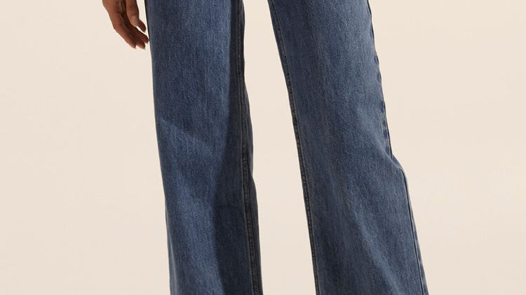 The Ultimate Guide to Shopping for Women's Denim: Finding Your Perfect Fit