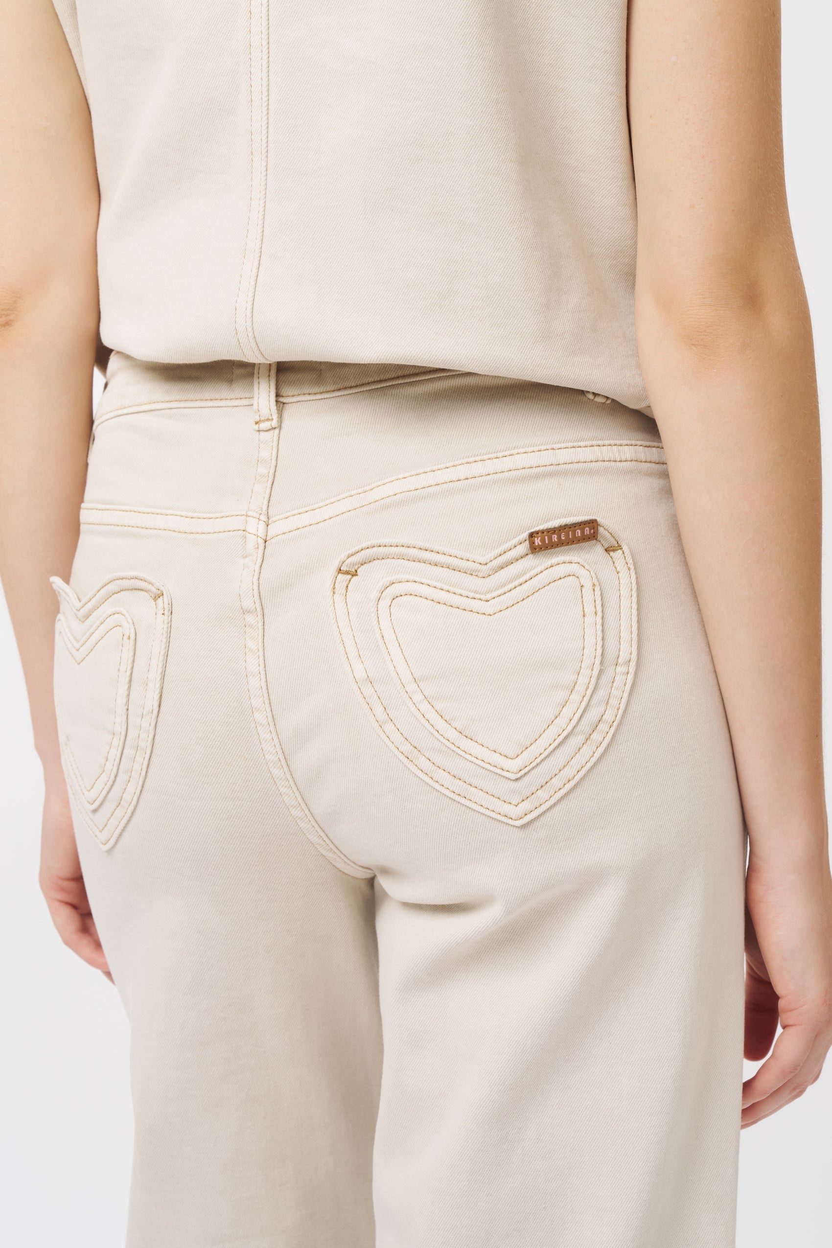 The Ultimate Guide to Finding the Perfect Jeans for Your Body Shape