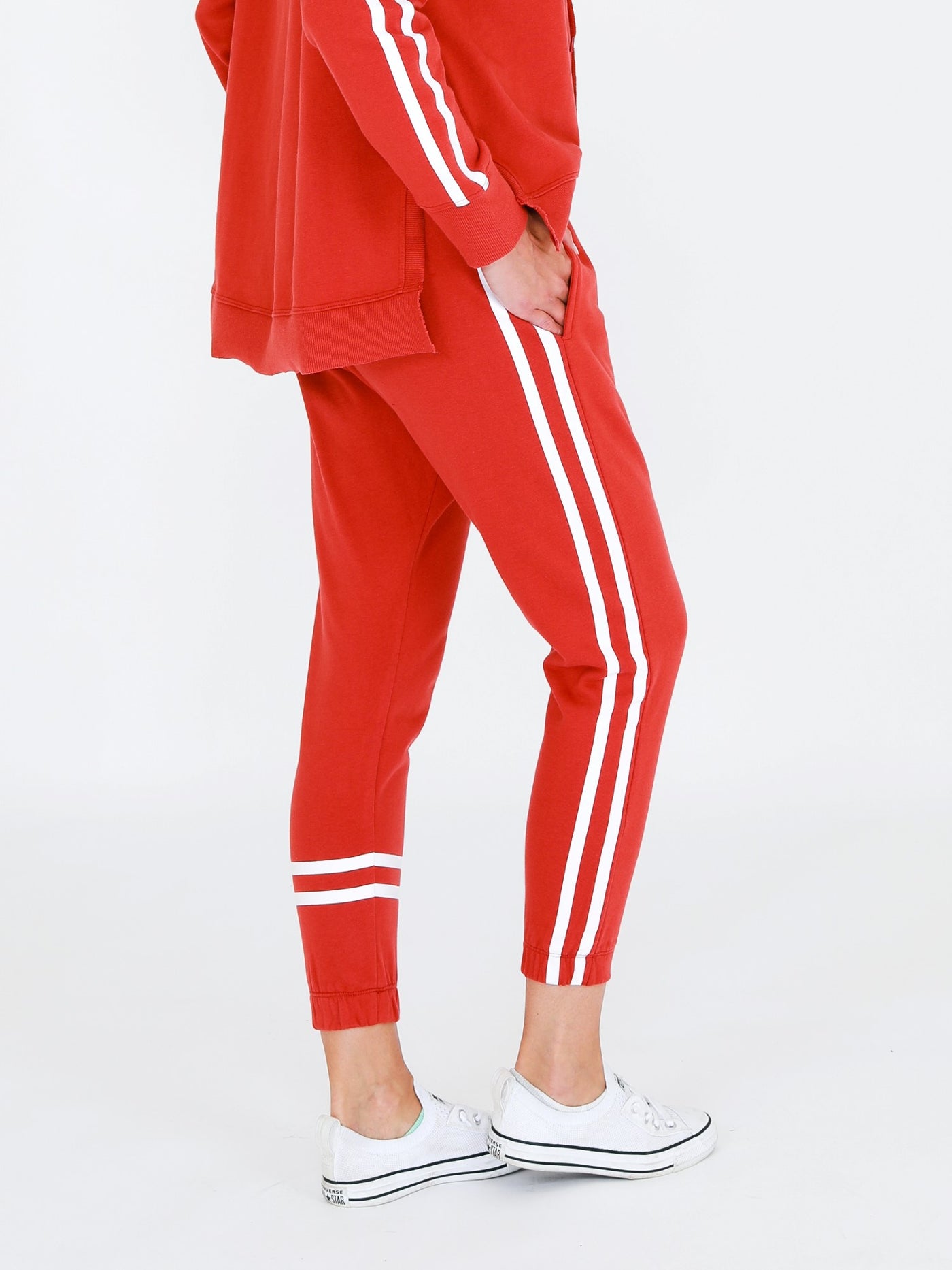 Charlise Two-Stripes Sweatpants
LAVA
