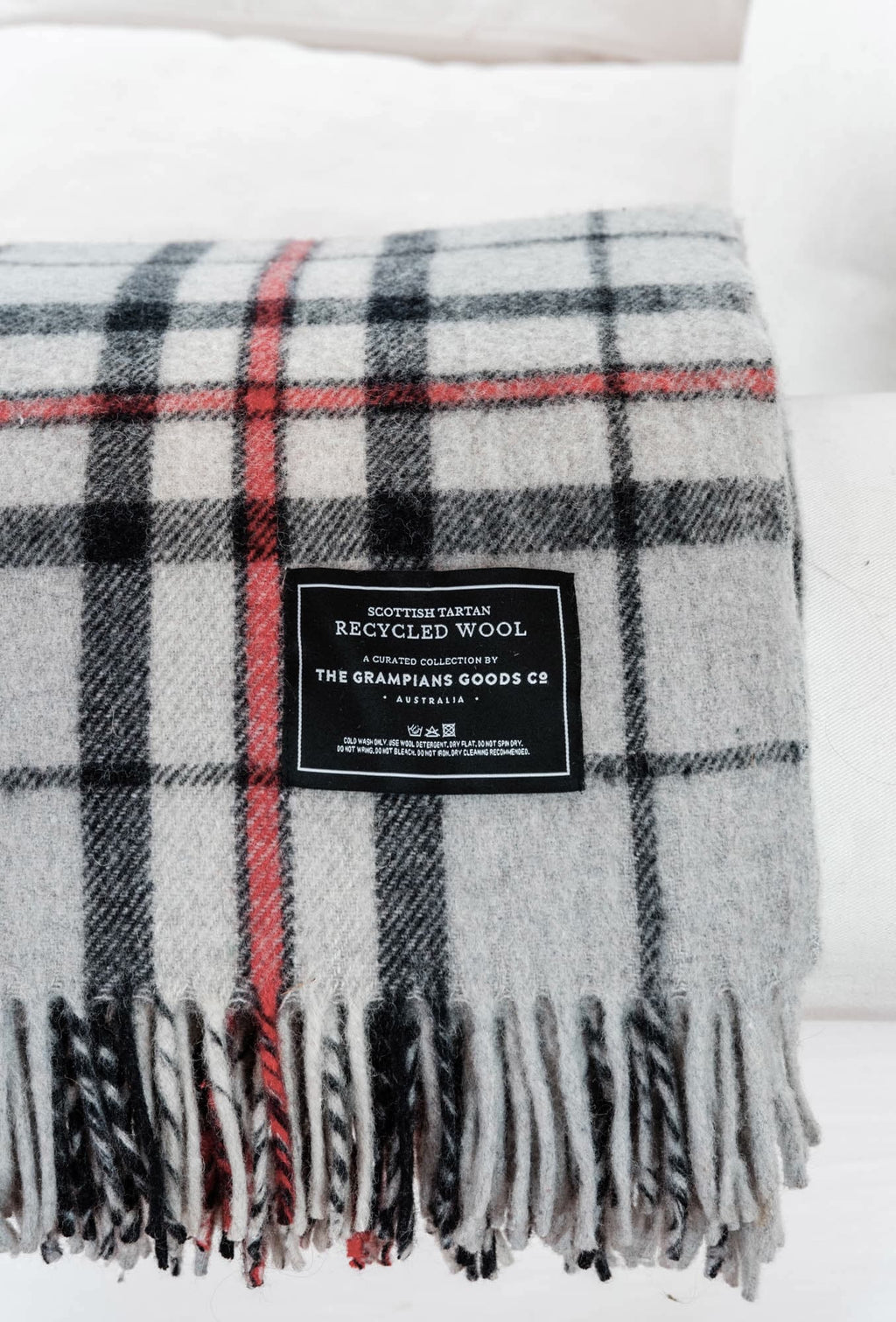 Recycled Wool Scottish Tartan Blankets | GREY